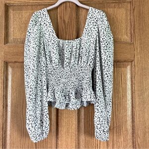 Missguided Tall Black & White Abstract LS Crop Top 6